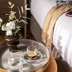 Aramis Deluxe Πανσιόν 4*