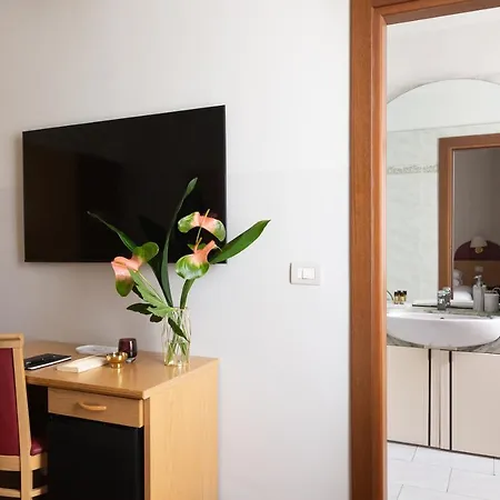 Gæstehus Aramis Deluxe 2*